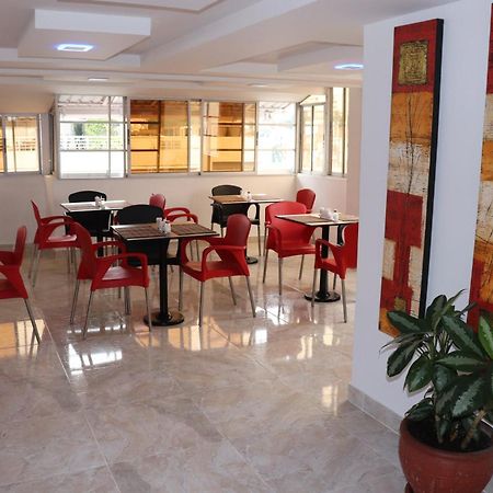 Hotel Torre De Granada à Cali Extérieur photo