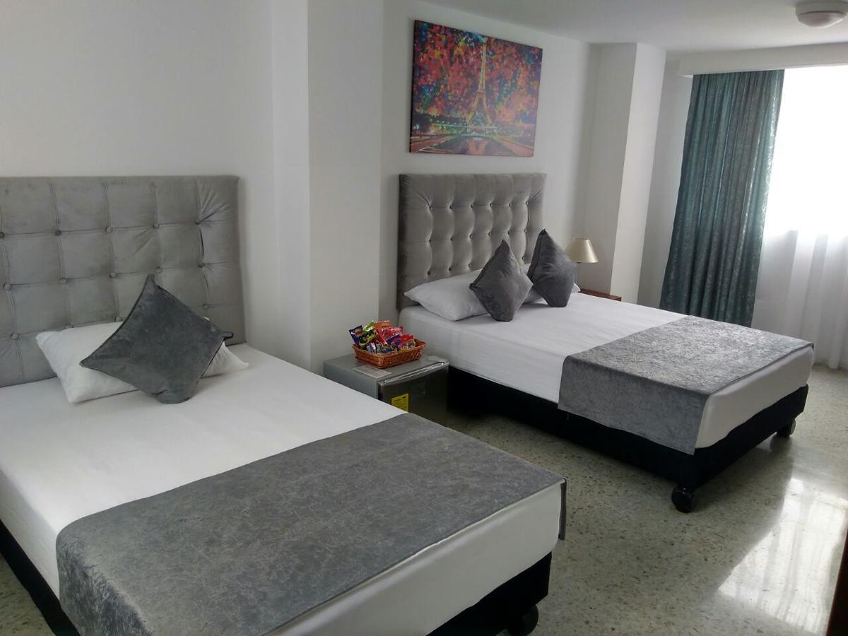 Hotel Torre De Granada à Cali Extérieur photo