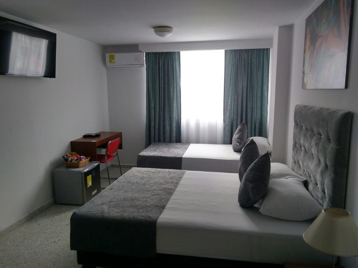 Hotel Torre De Granada à Cali Extérieur photo