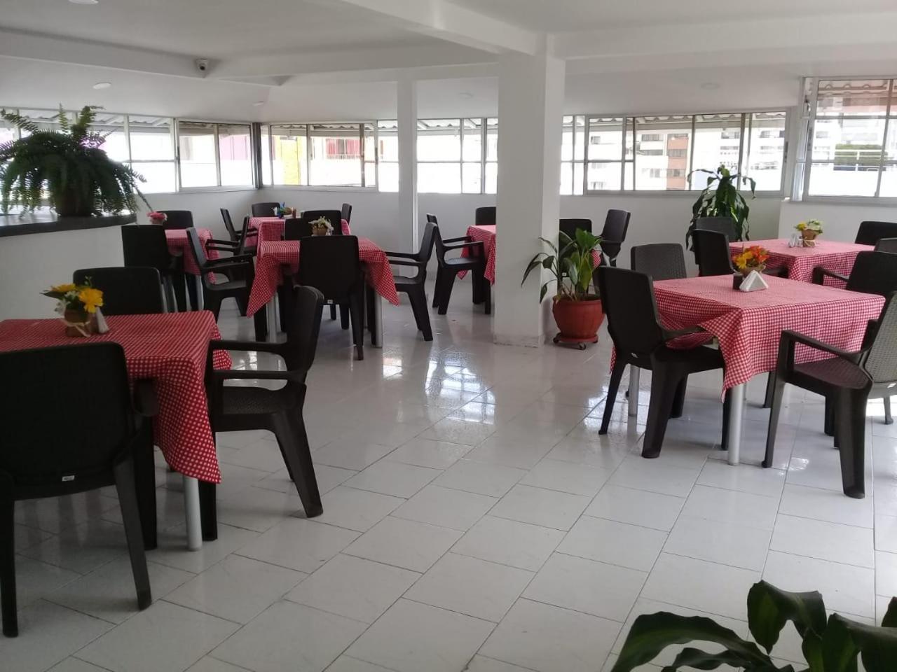 Hotel Torre De Granada à Cali Extérieur photo